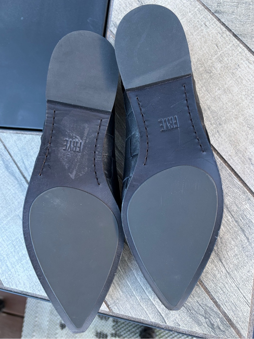 Frye Kenzie Studded Loafers Sz 7M Woven Black Leather Pyramid Studs Flats Shoes - Picture 3 of 14